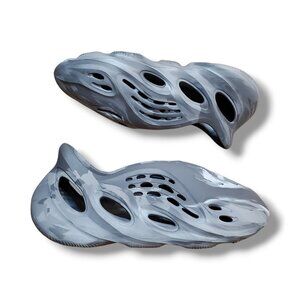 Adidas Yeezy Foam Runner MX Granite Gray Size 9 us Mens